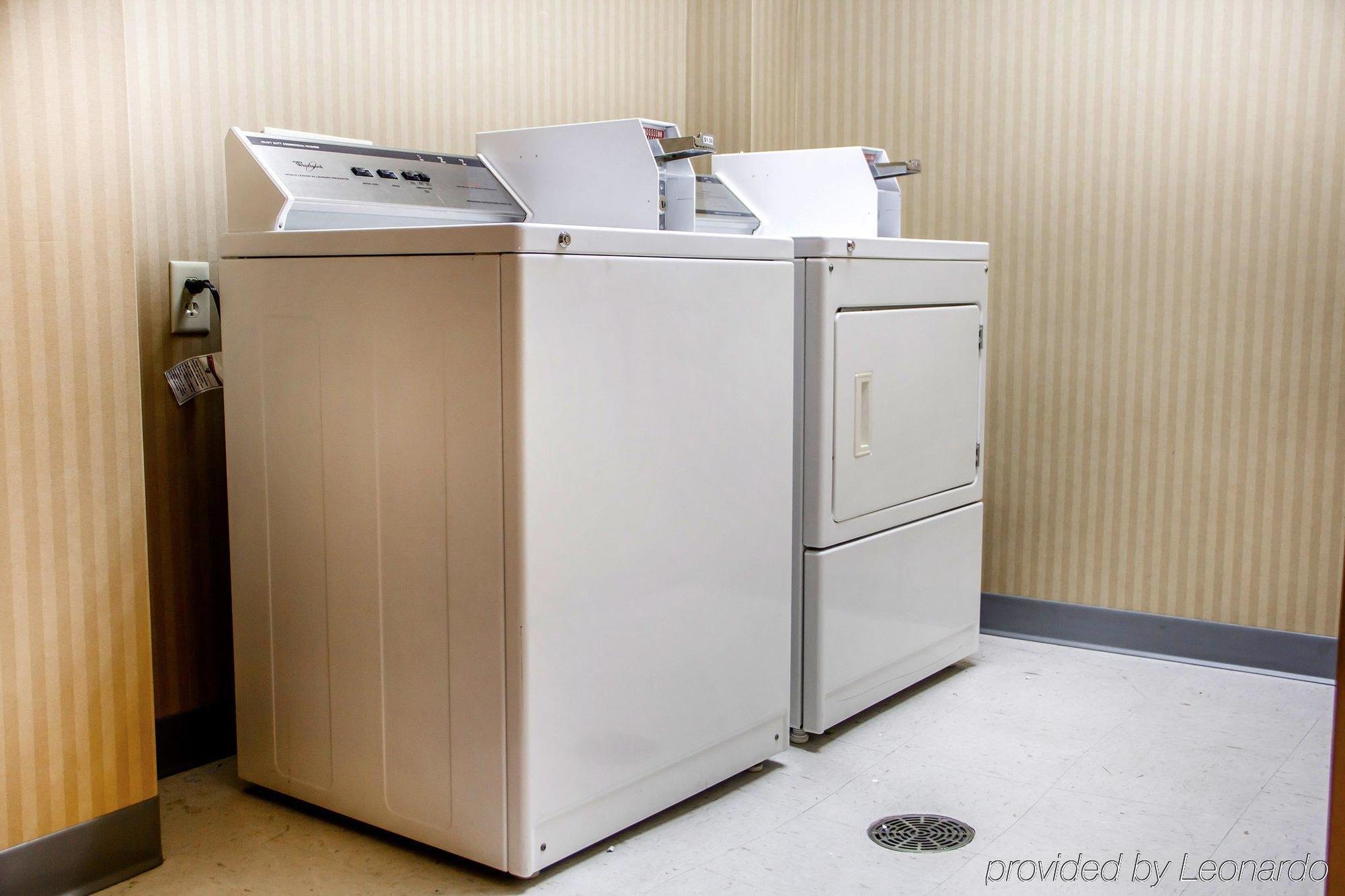 スリープ イン&スイーツ オクラホマ シティ オクラホマシティ エクステリア 写真